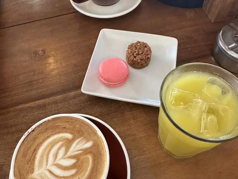 Dots Coffee - Image 5