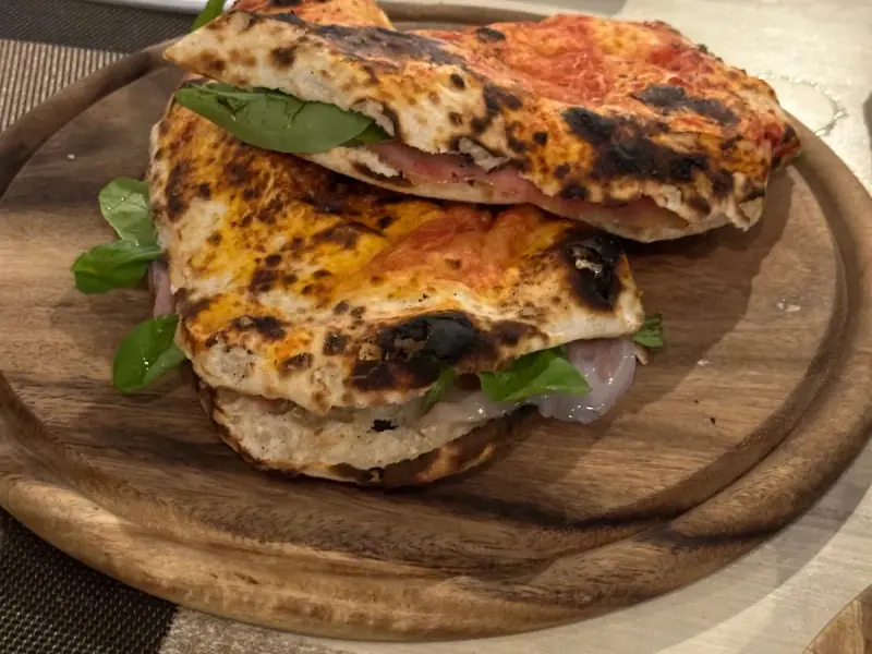 Mandolino Pizzeria - Image 7