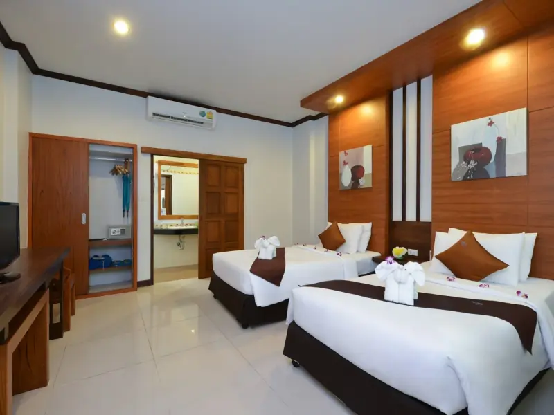 Bayshore Resort - Image 2