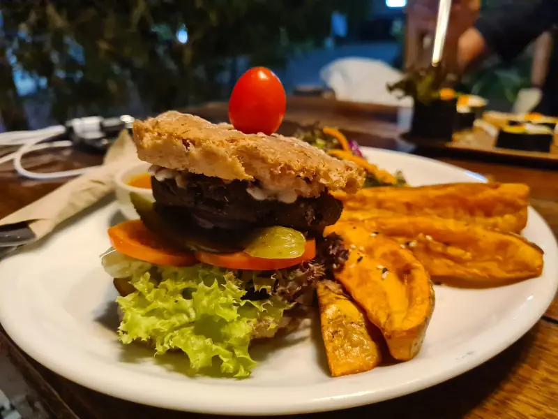 Karma Kafe - Image 5
