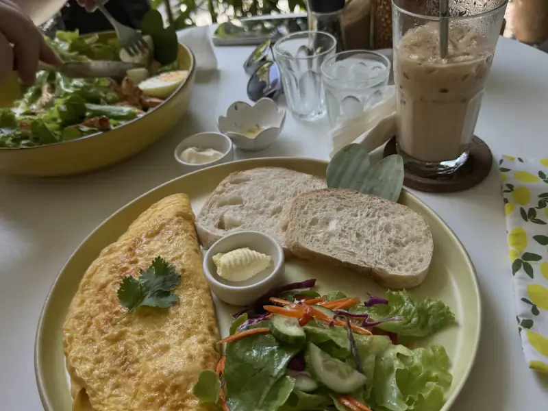 Mimi's Café - Image 3