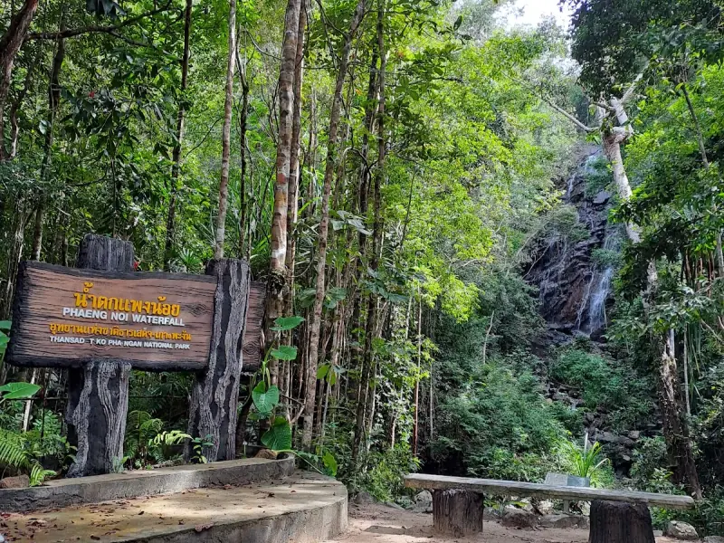 Phaeng Noi Waterfall Koh Phangan