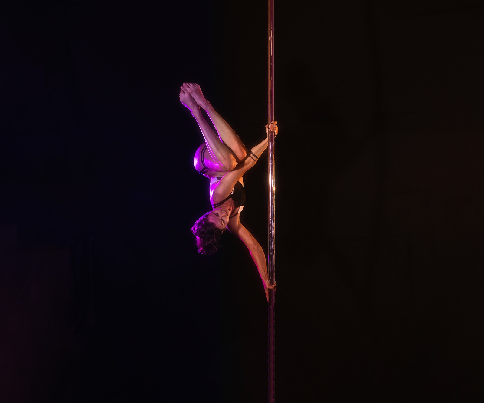 Pole Dance Studio - Image 8